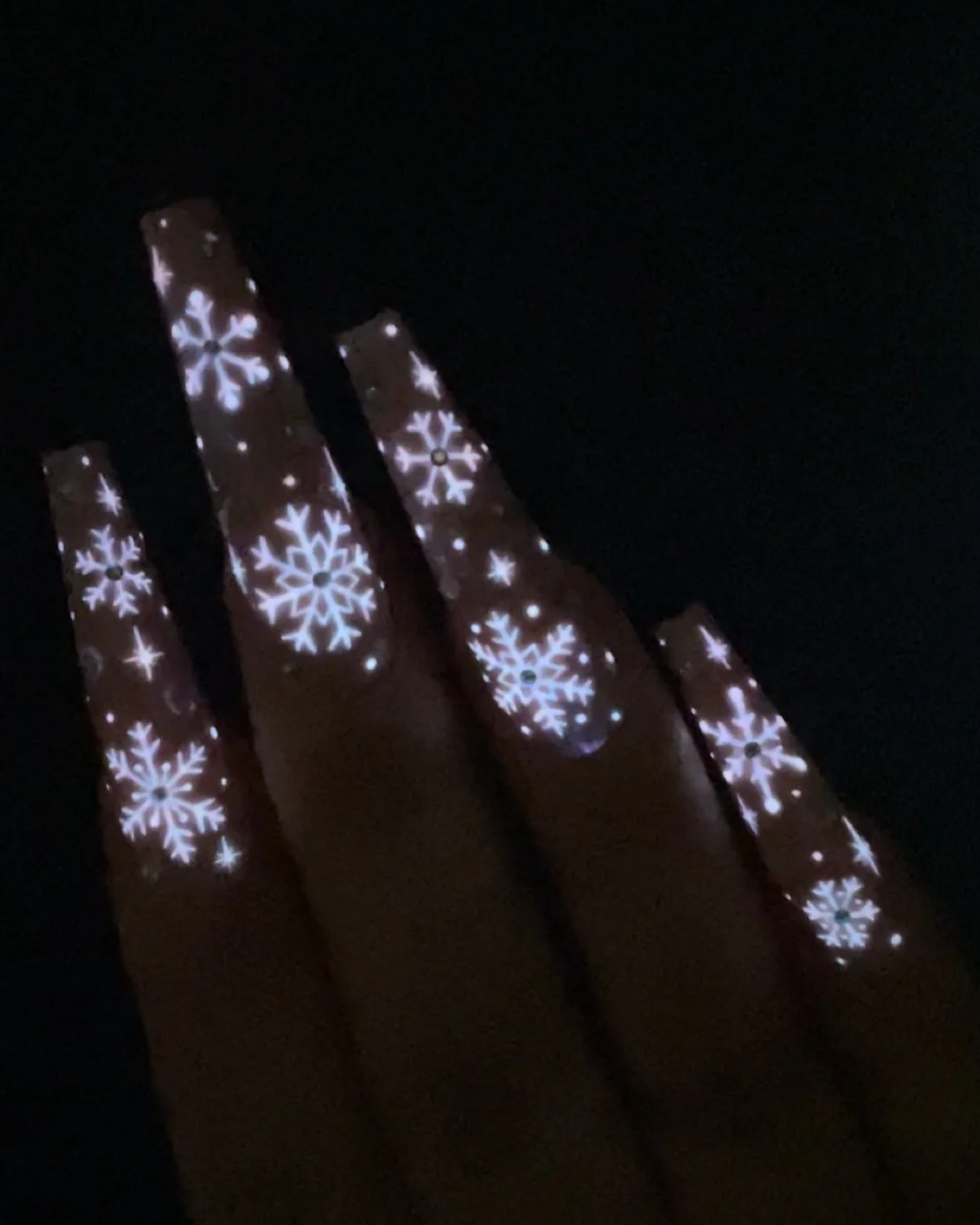 Glowing Snowfall - Image 2